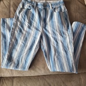 American Eagle mom jeans